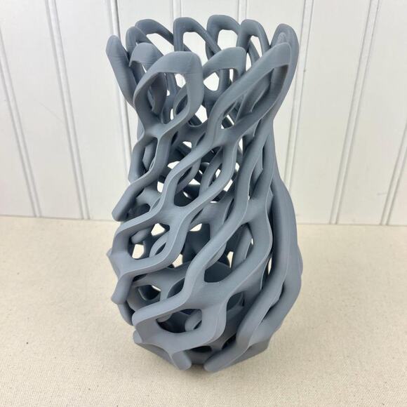 Sculptural Vase, Chain Vase, Wavy Openwork Decorative Vase - Picture 3 of 9